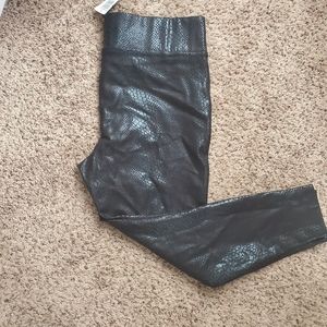 Snake print pointe pants